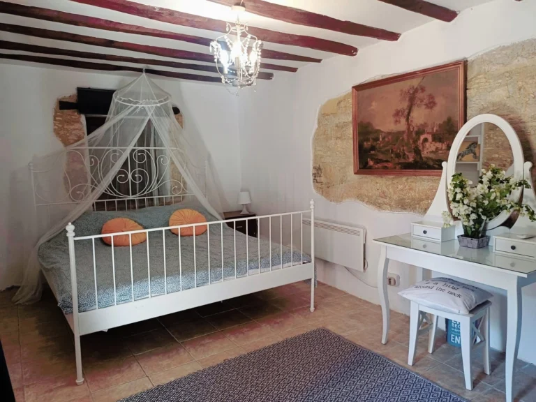 2 Bedroom House for Sale in Pentakomo, Limassol District