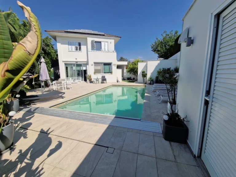 5 Bedroom House for Sale in Limassol – Agios Athanasios