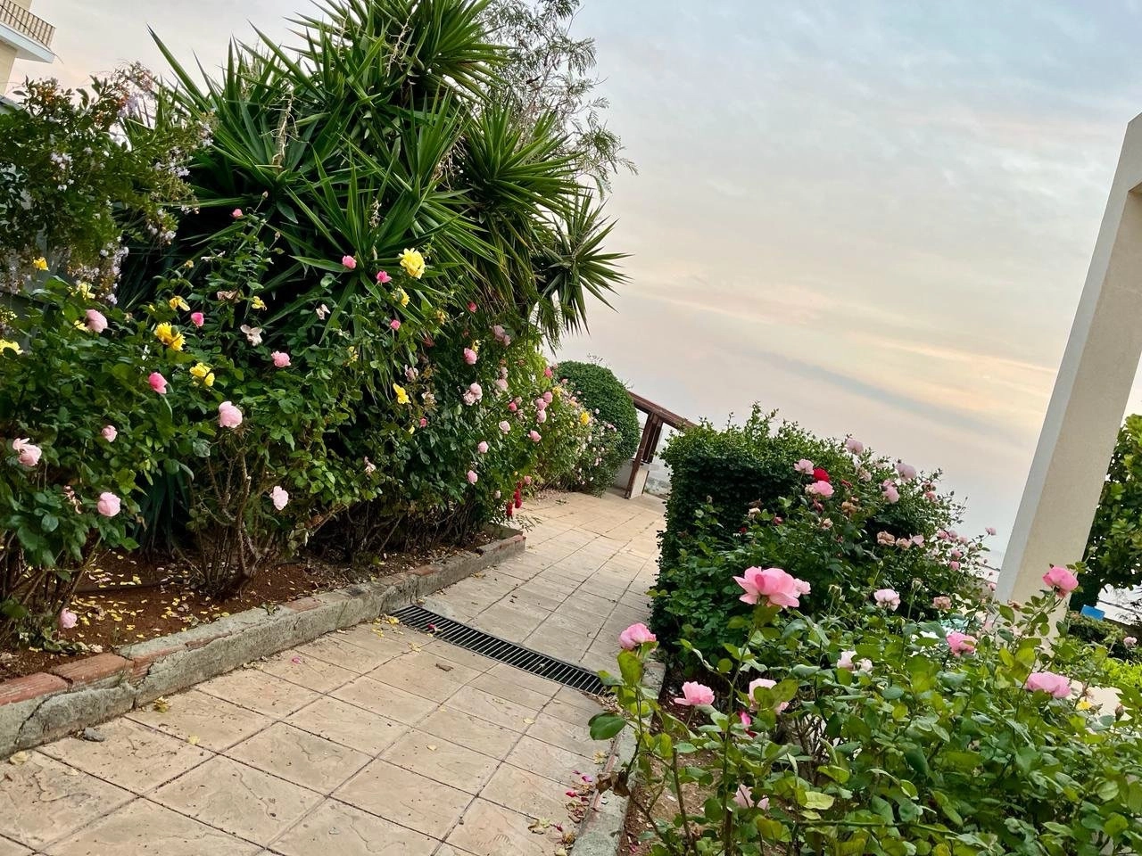 2 Bedroom Apartment for Rent in Amathounta, Limassol District
