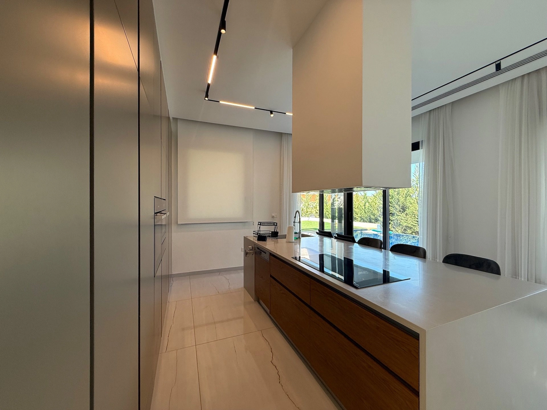 5 Bedroom House for Rent in Agios Tychonas, Limassol District