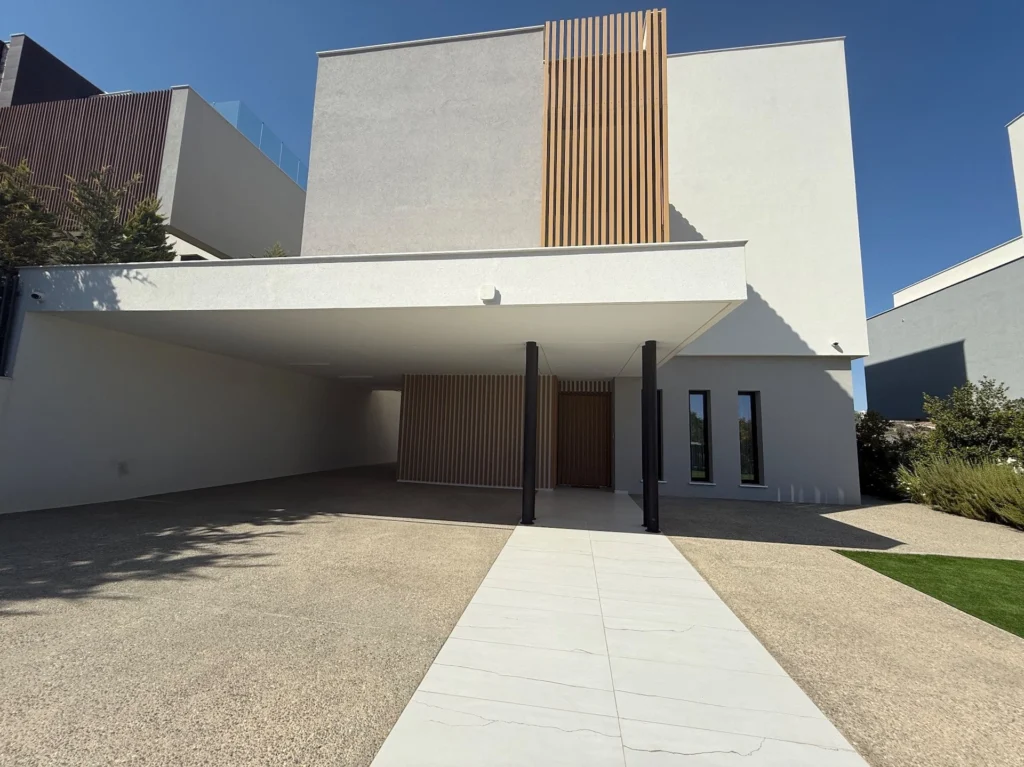 5 Bedroom House for Rent in Agios Tychonas, Limassol District