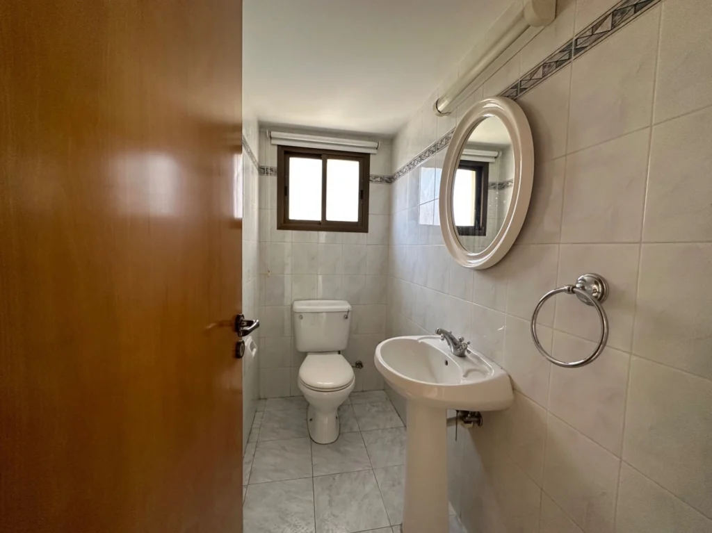 135m² Office for Rent in Limassol – Mesa Geitonia