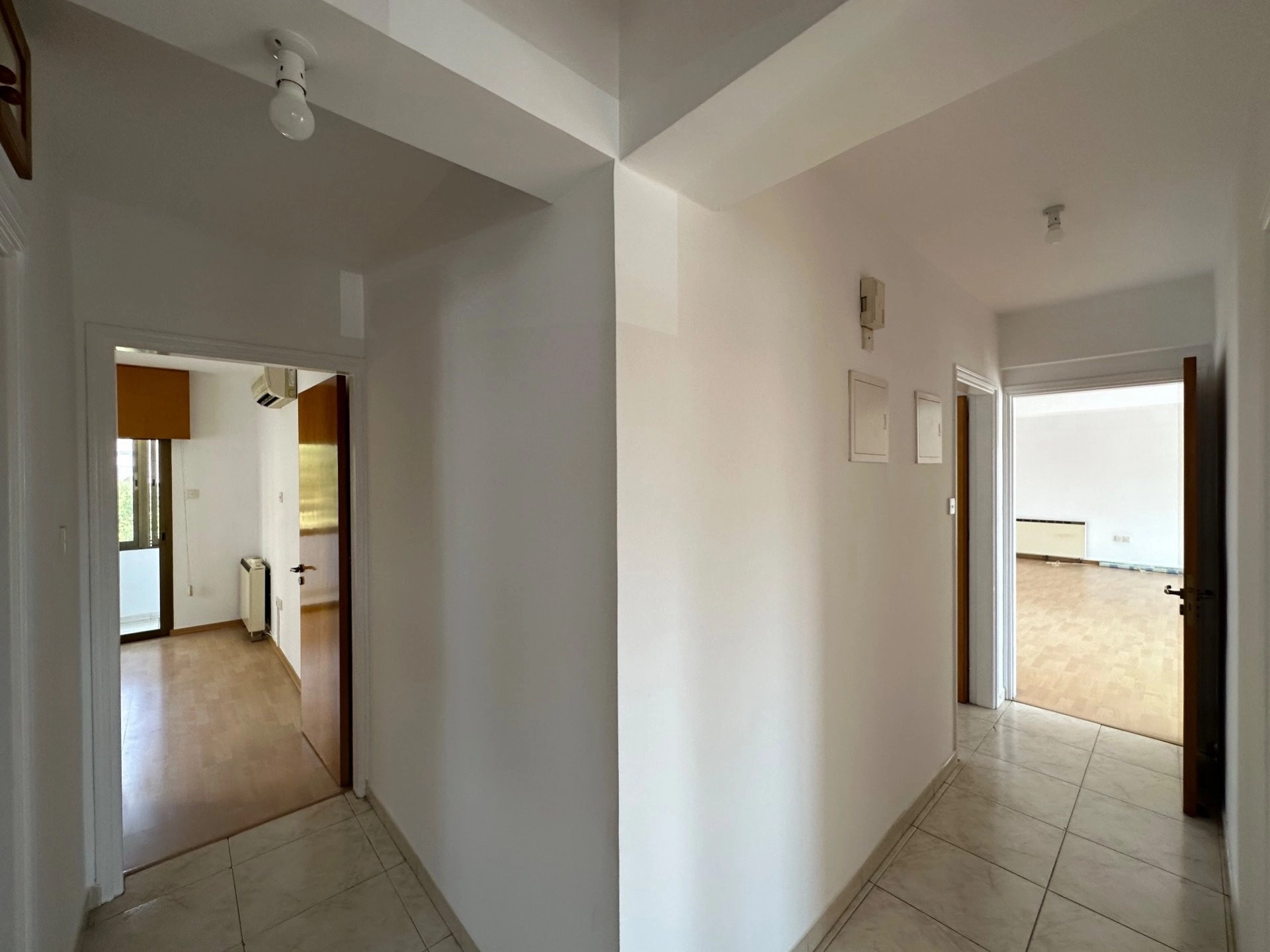135m² Office for Rent in Limassol – Mesa Geitonia