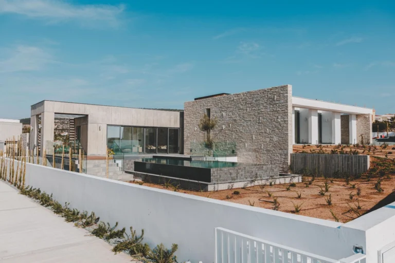 4 Bedroom House for Sale in Sea Caves, Paphos District