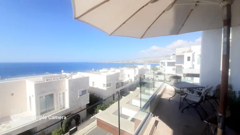 2 Bedroom House for Sale in Kissonerga, Paphos District