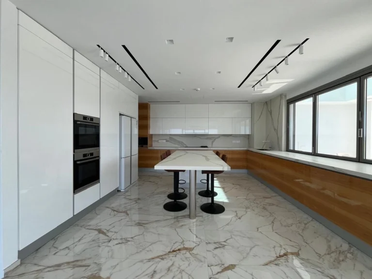 540m² House for Sale in Peyia, Paphos District