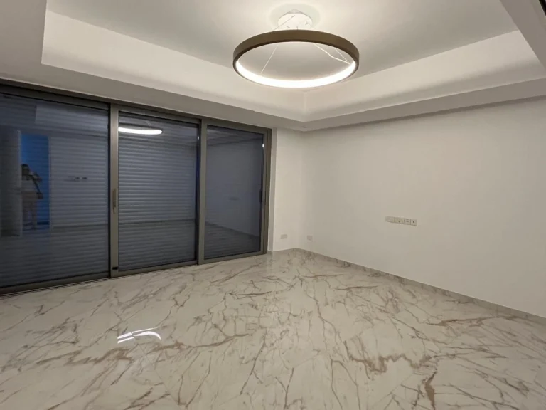 540m² House for Sale in Peyia, Paphos District