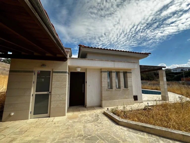 3 Bedroom House for Sale in Argaka, Paphos District
