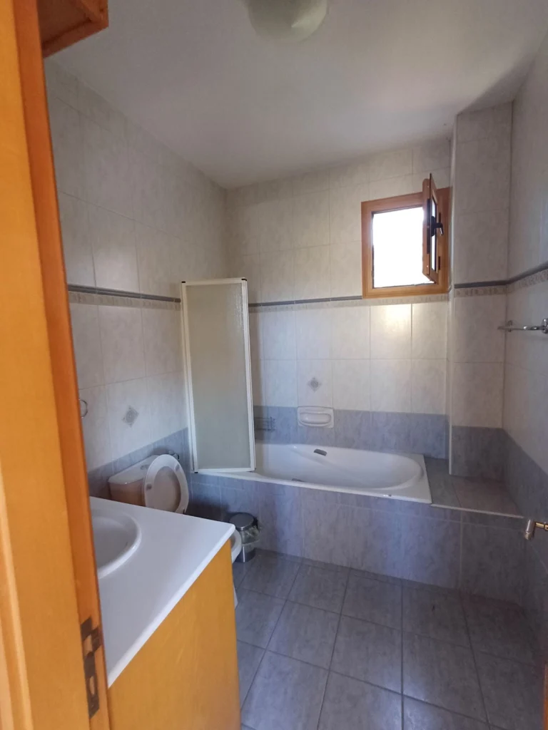 4 Bedroom House for Sale in Akrounta, Limassol District