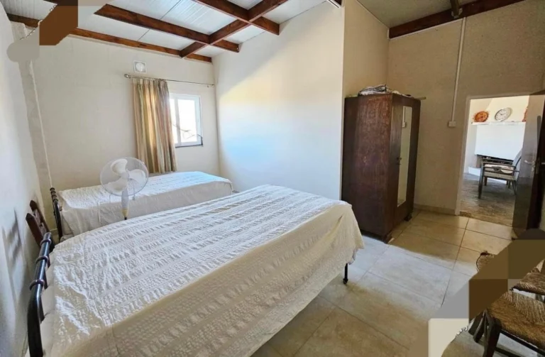 2 Bedroom House for Sale in Ineia, Paphos District
