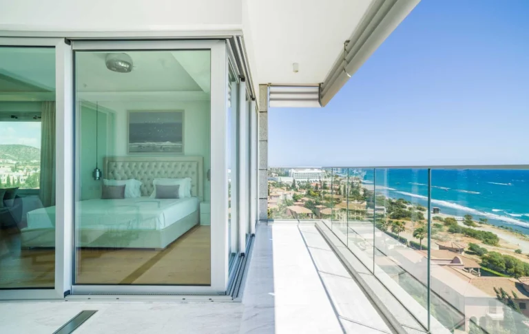 4 Bedroom Apartment for Sale in Pyrgos Lemesou Tourist Area, Limassol District