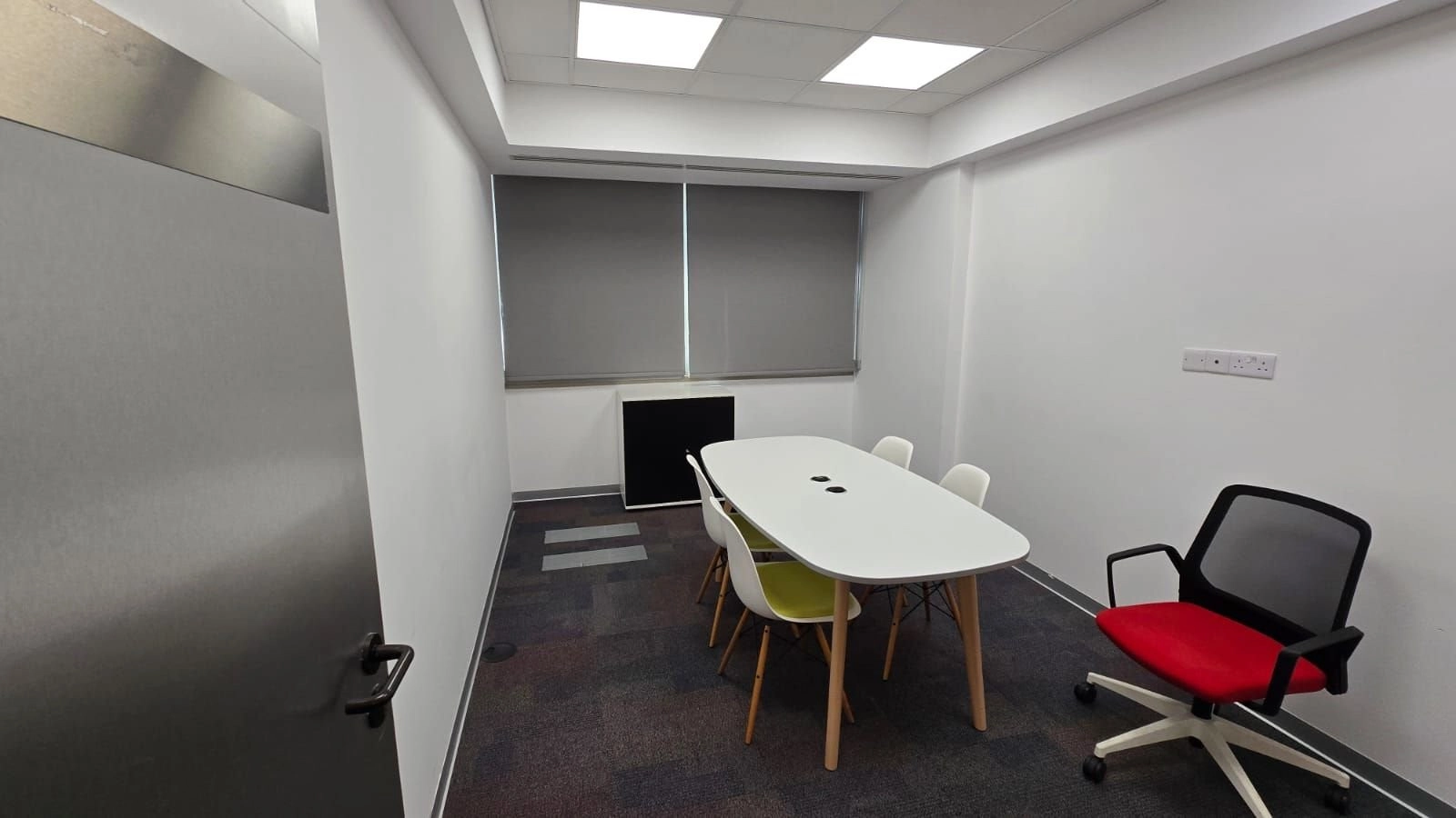 597m² Office for Rent in Limassol District