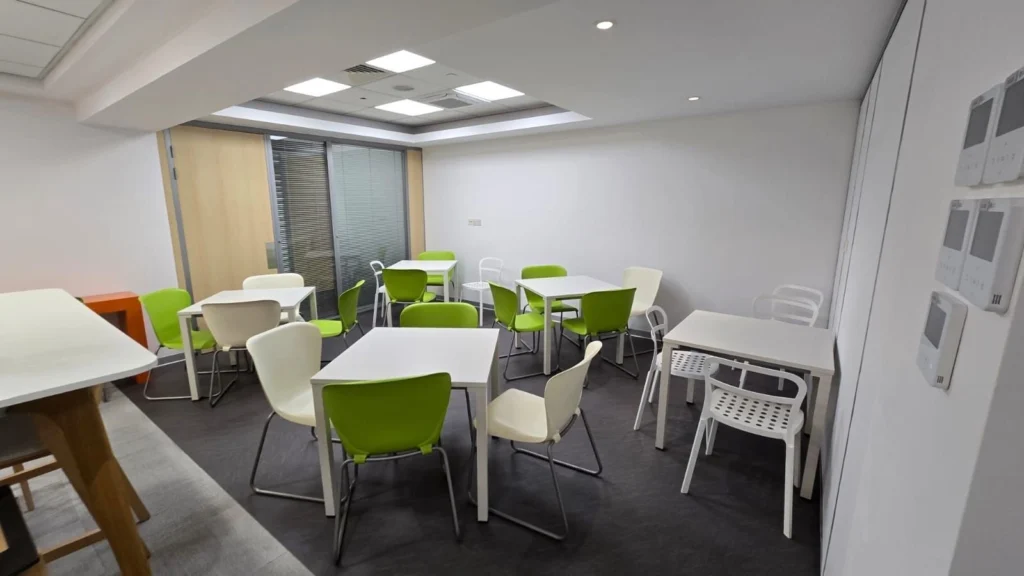597m² Office for Rent in Limassol District