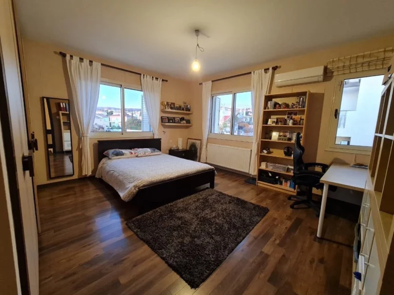 500m² House for Sale in Konia, Paphos District