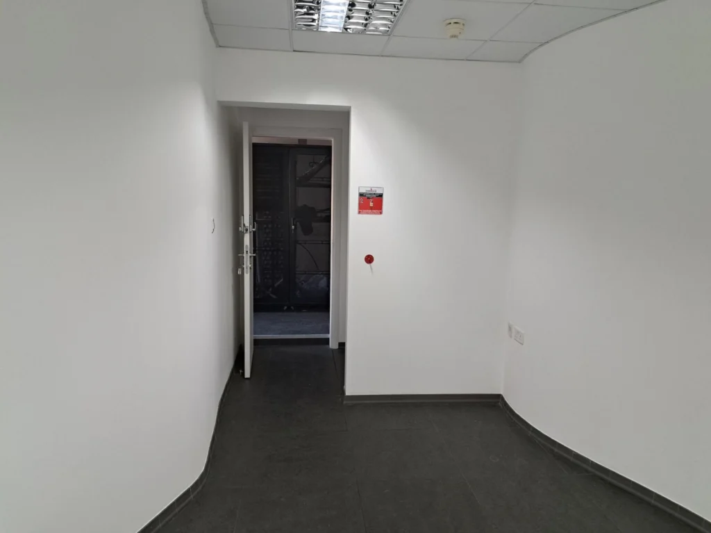 1967m² Building for Rent in Limassol – Katholiki