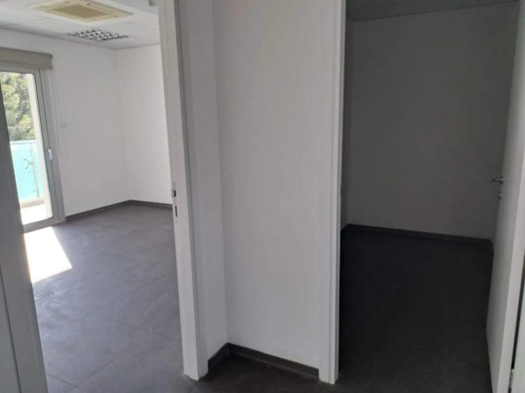 1584m² Office for Rent in Limassol – Katholiki