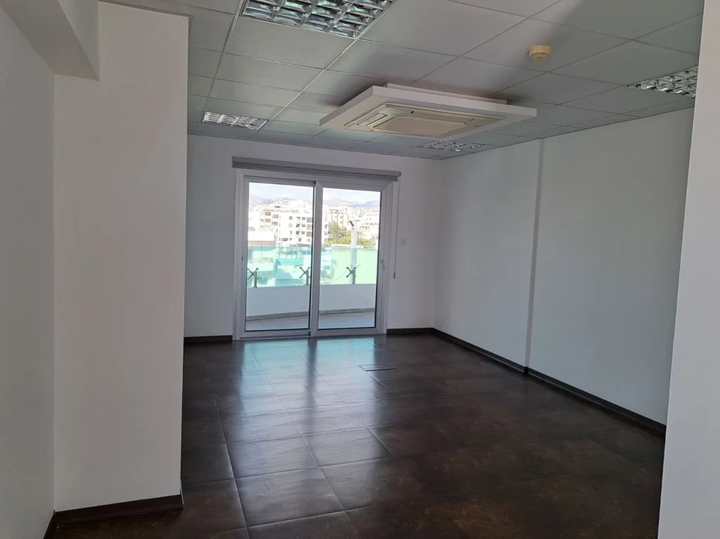 1584m² Office for Rent in Limassol – Katholiki
