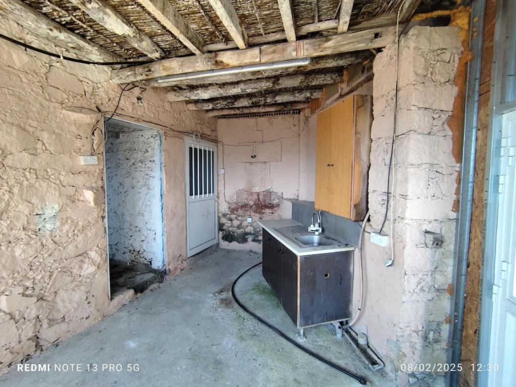 2 Bedroom House for Sale in Dierona, Limassol District