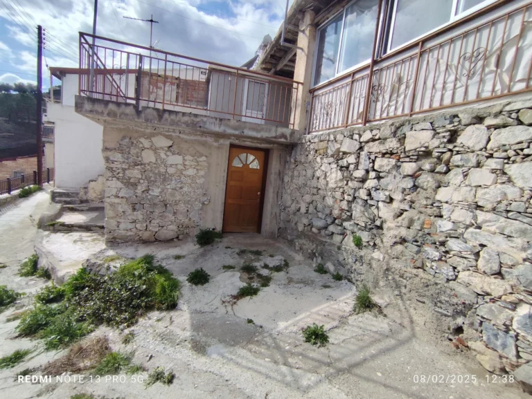 2 Bedroom House for Sale in Dierona, Limassol District