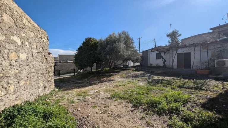 423m² Plot for Sale in Giolou, Paphos District