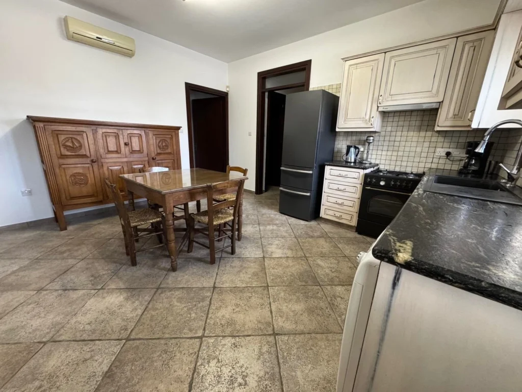 4 Bedroom House for Rent in Agios Tychonas, Limassol District