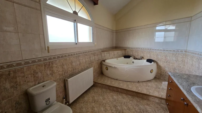 500m² House for Sale in Asgata, Limassol District