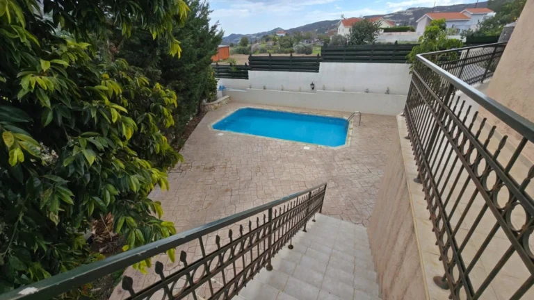 500m² House for Sale in Asgata, Limassol District