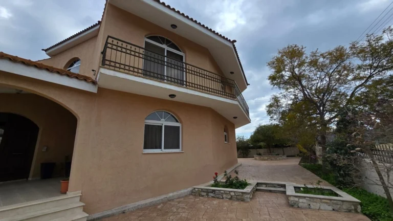 500m² House for Sale in Asgata, Limassol District