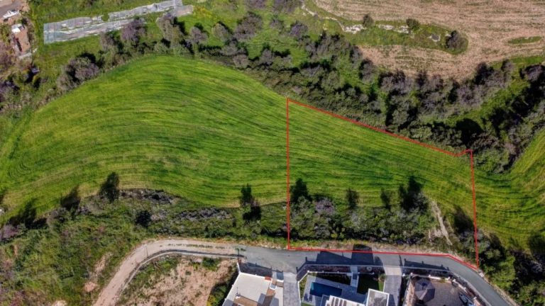 2,700m² Plot for Sale in Anarita, Paphos District