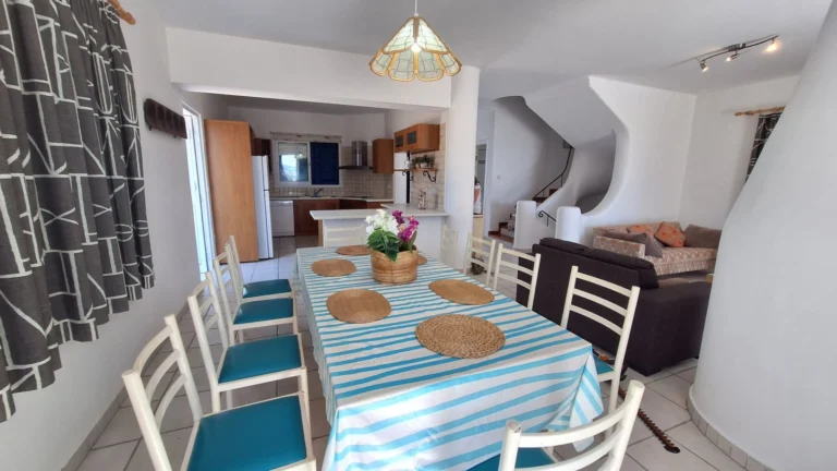 5 Bedroom House for Rent in Chlorakas, Paphos District