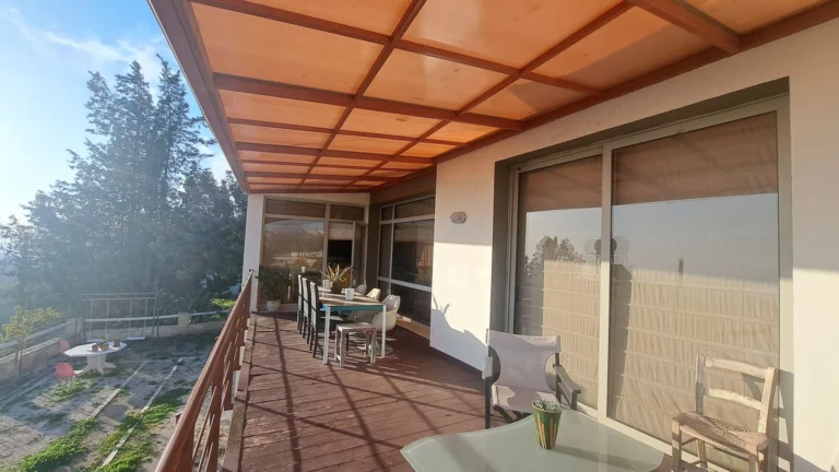 5 Bedroom House for Sale in Armou, Paphos District