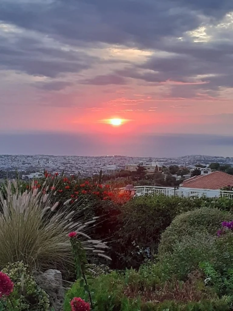 5 Bedroom House for Rent in Armou, Paphos District