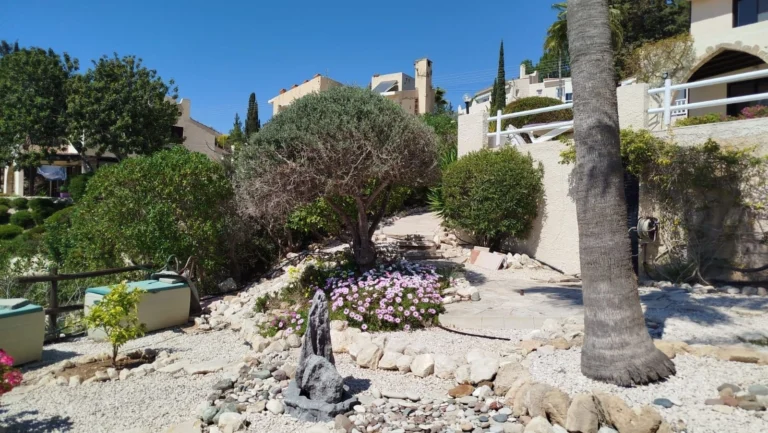 Cheap Houses and Villas for Sale Paphos up to 700000 euro