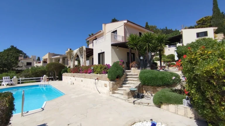 Cheap Houses and Villas for Sale Paphos up to 700000 euro
