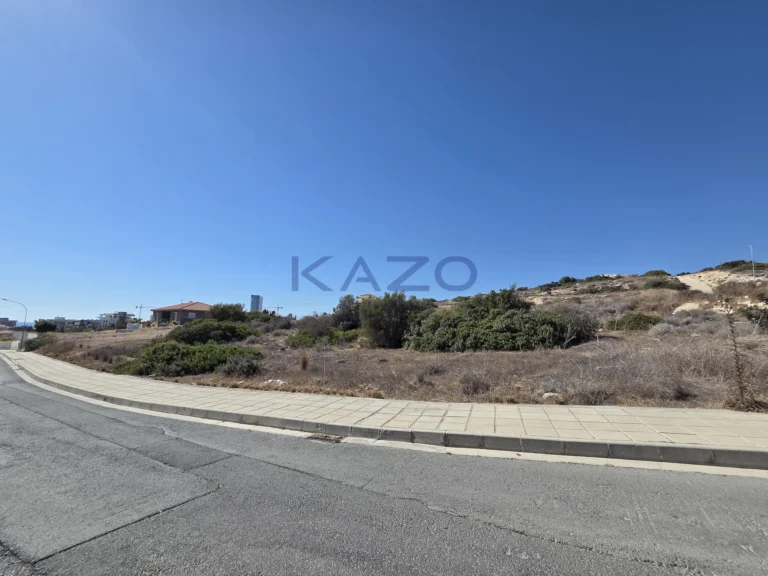 1,132m² Plot for Sale in Agios Tychonas, Limassol District