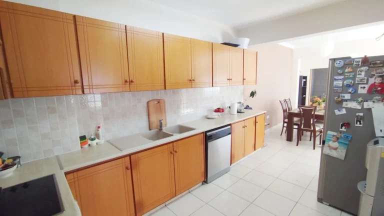 3 Bedroom Apartment for Sale in Tombs Of the Kings, Paphos District