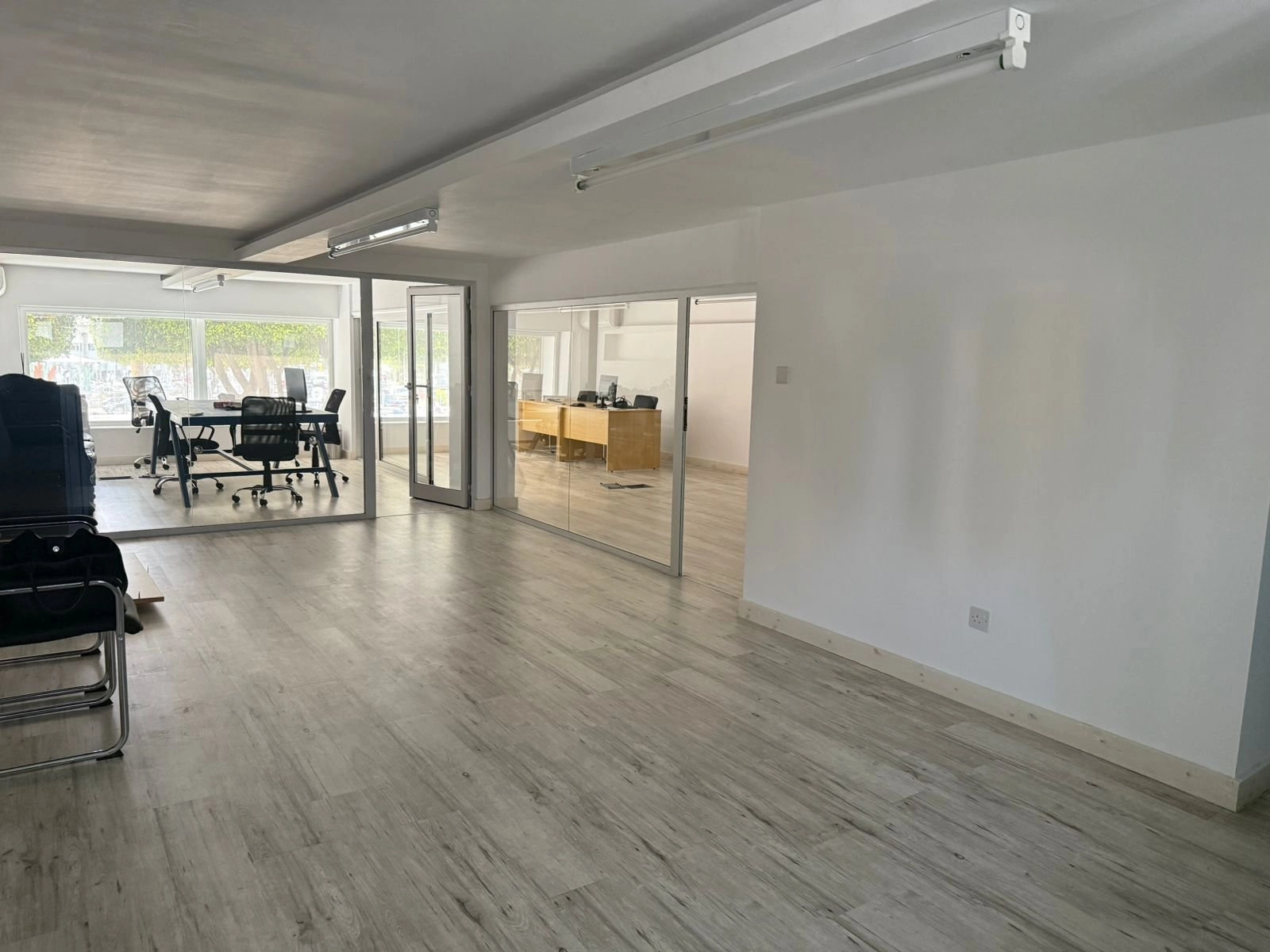 100m² Office for Rent in Limassol District