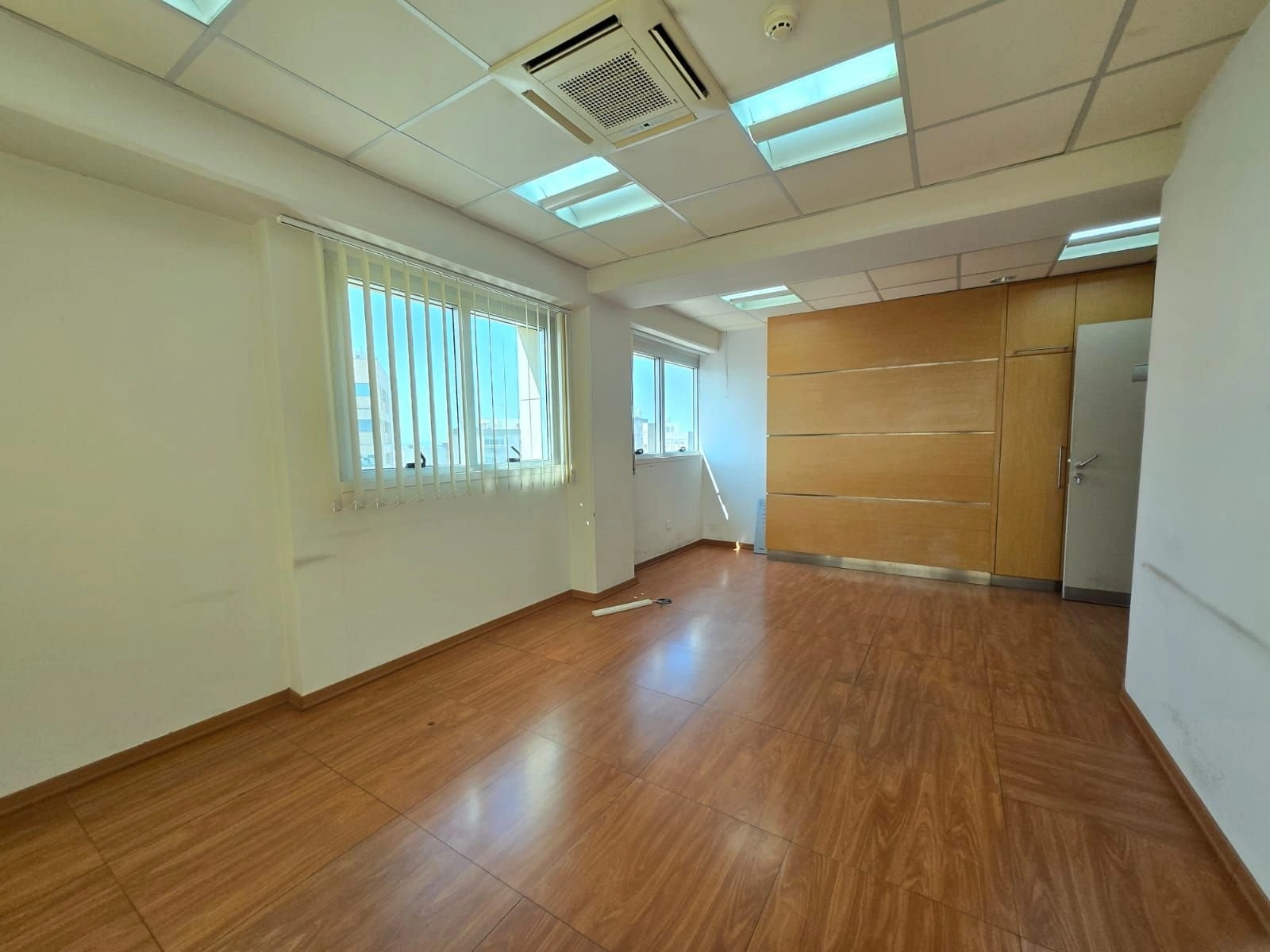 262m² Office for Rent in Limassol District