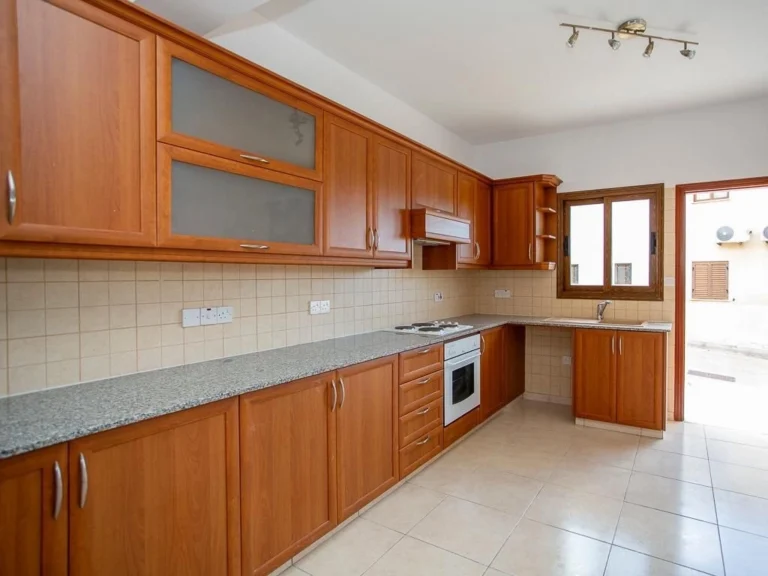 2 Bedroom House for Sale in Peyia, Paphos District