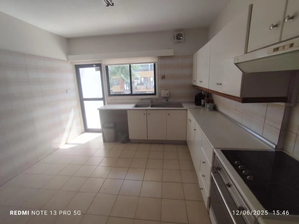 220m² Office for Rent in Limassol District