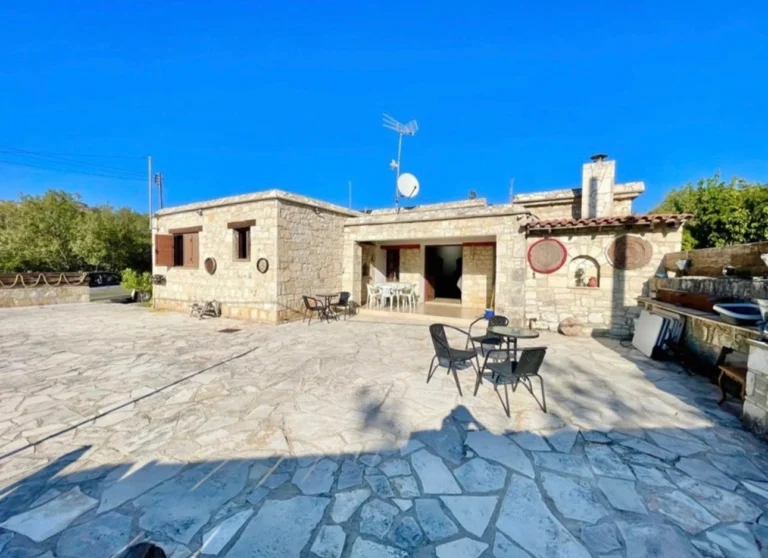 3 Bedroom House for Sale in Choulou, Paphos District