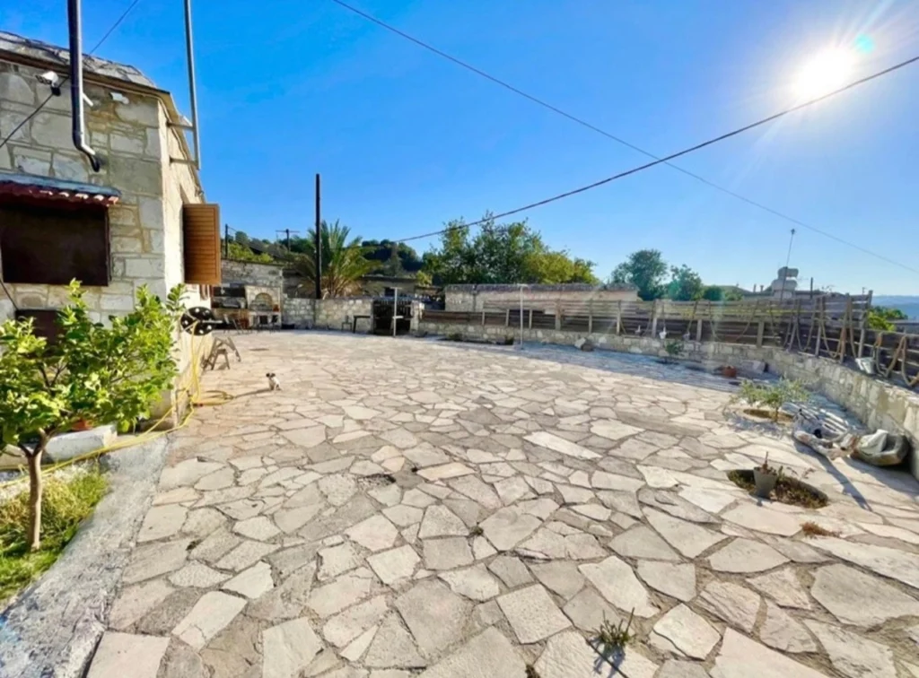 3 Bedroom House for Sale in Choulou, Paphos District