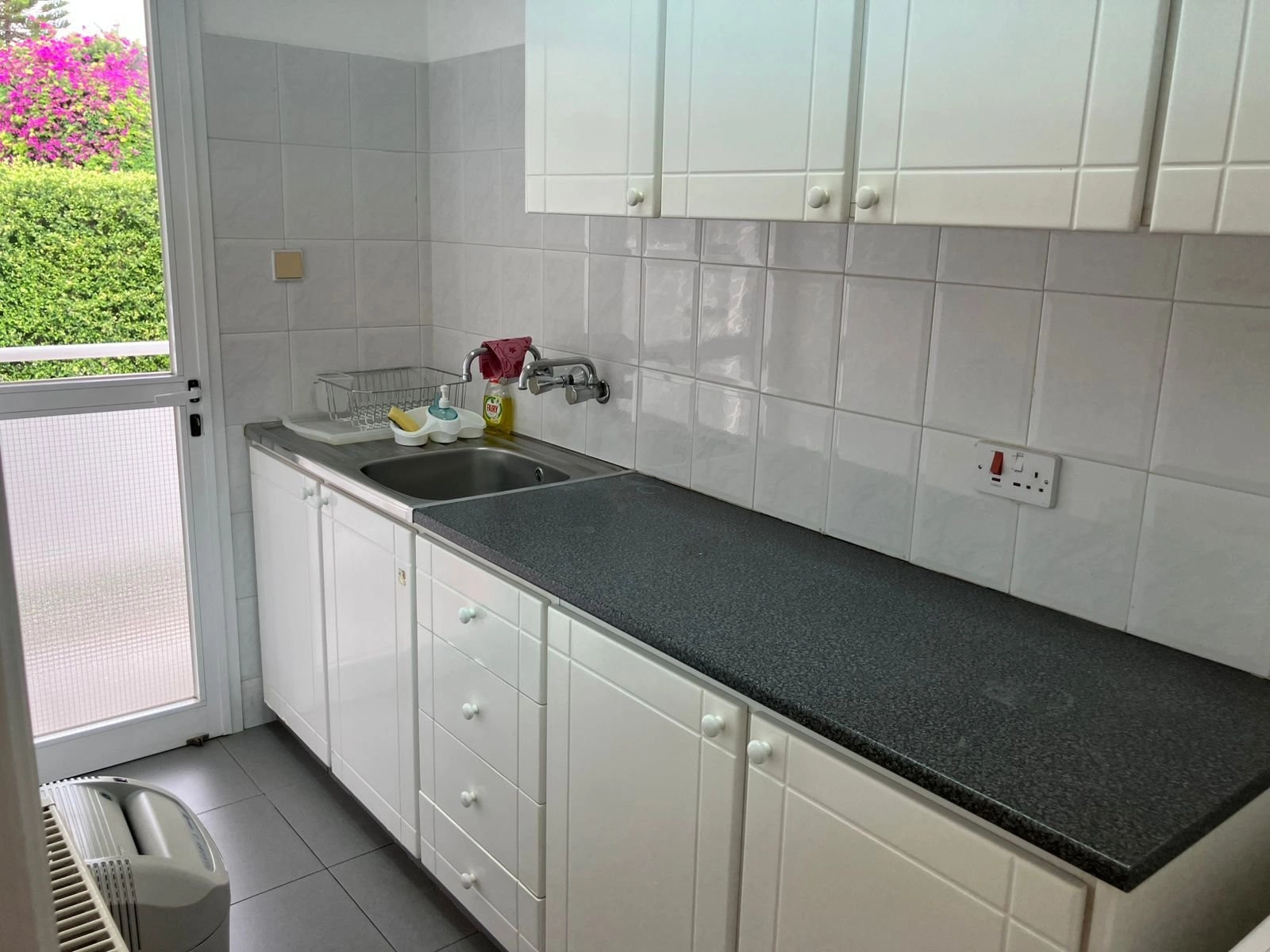 87m² Office for Rent in Limassol District