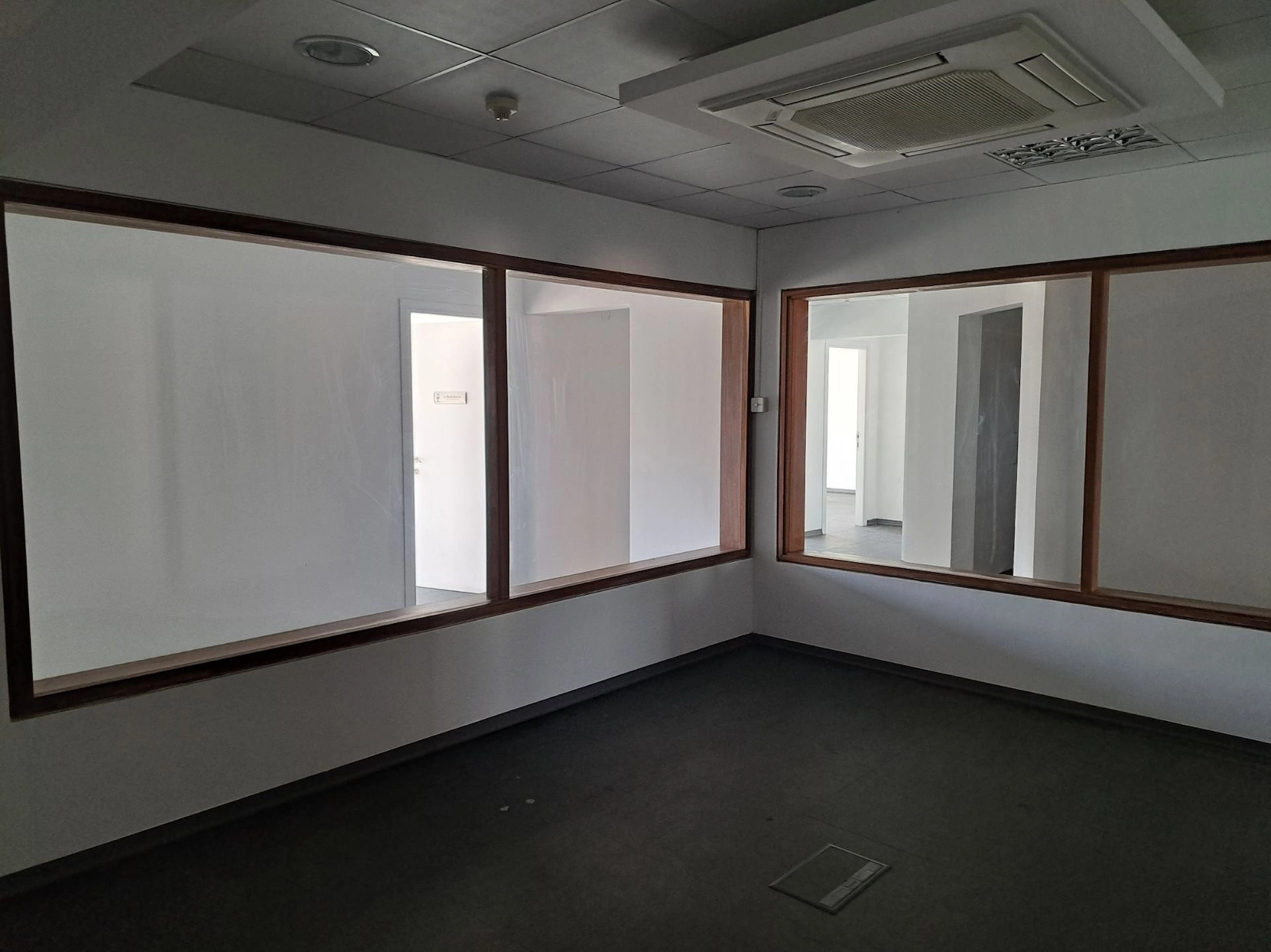 1188m² Office for Rent in Ypsonas, Limassol District