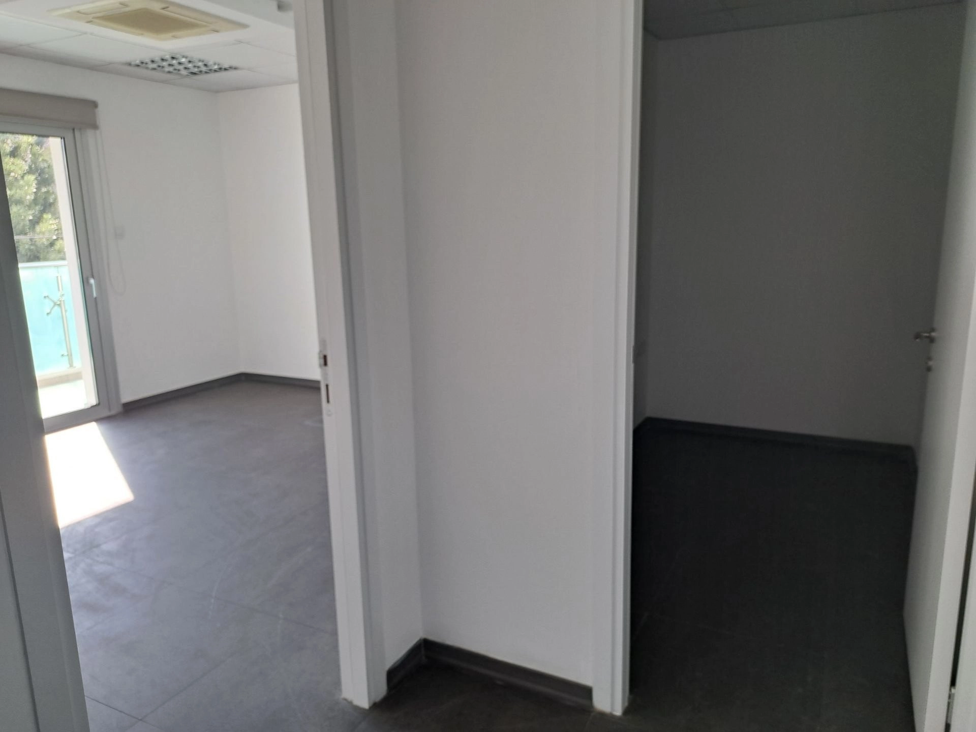 1188m² Office for Rent in Ypsonas, Limassol District