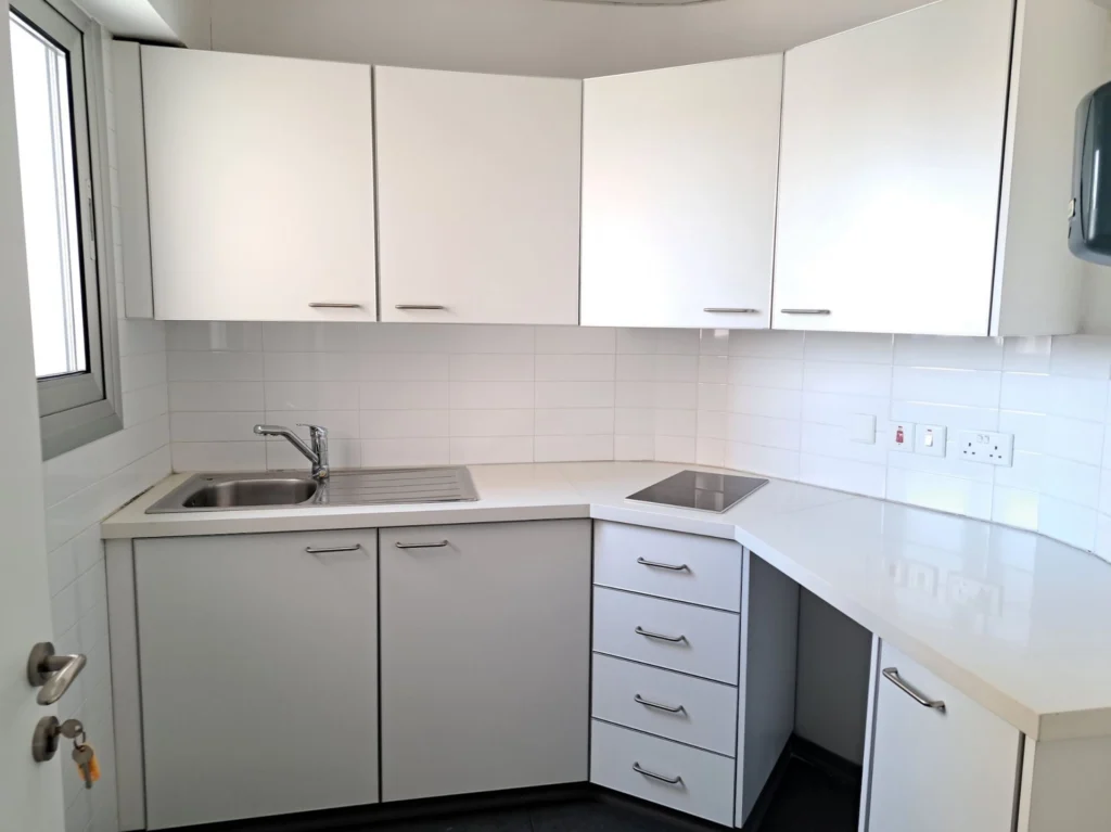 1584m² Office for Rent in Ypsonas, Limassol District