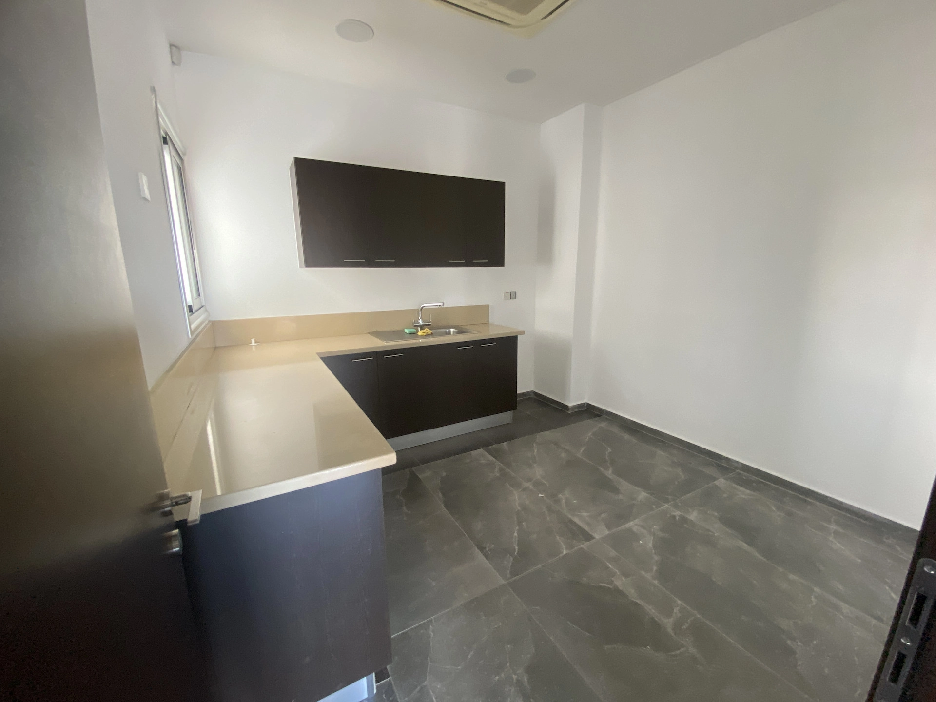 277m² Office for Rent in Paphos District