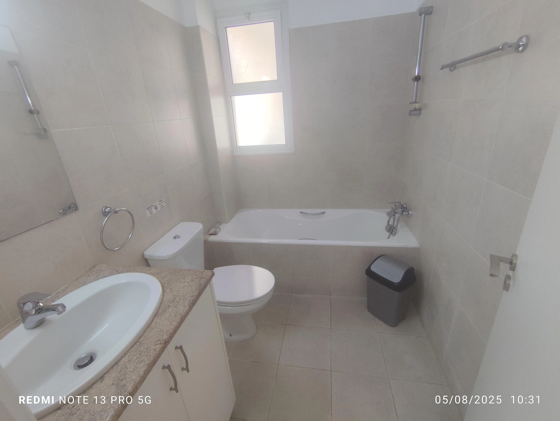 100m² Office for Rent in Limassol District