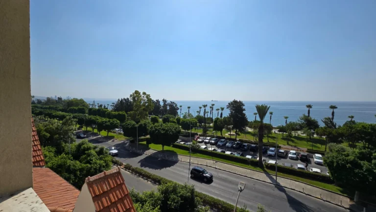 171m² Office for Rent in Limassol District