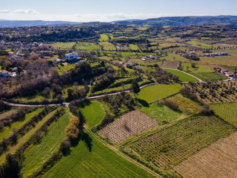 2,007m² Plot for Sale in Polemi, Paphos District